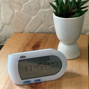 BRAUN ORAL B | SmartGuide | Tooth Brushing Monitor